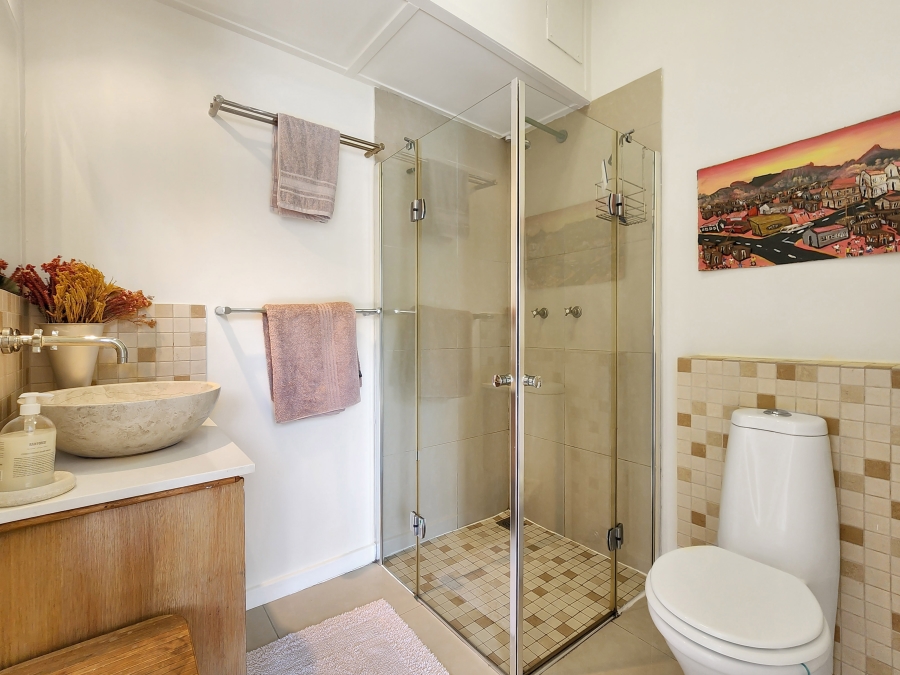 3 Bedroom Property for Sale in Sea Point Western Cape